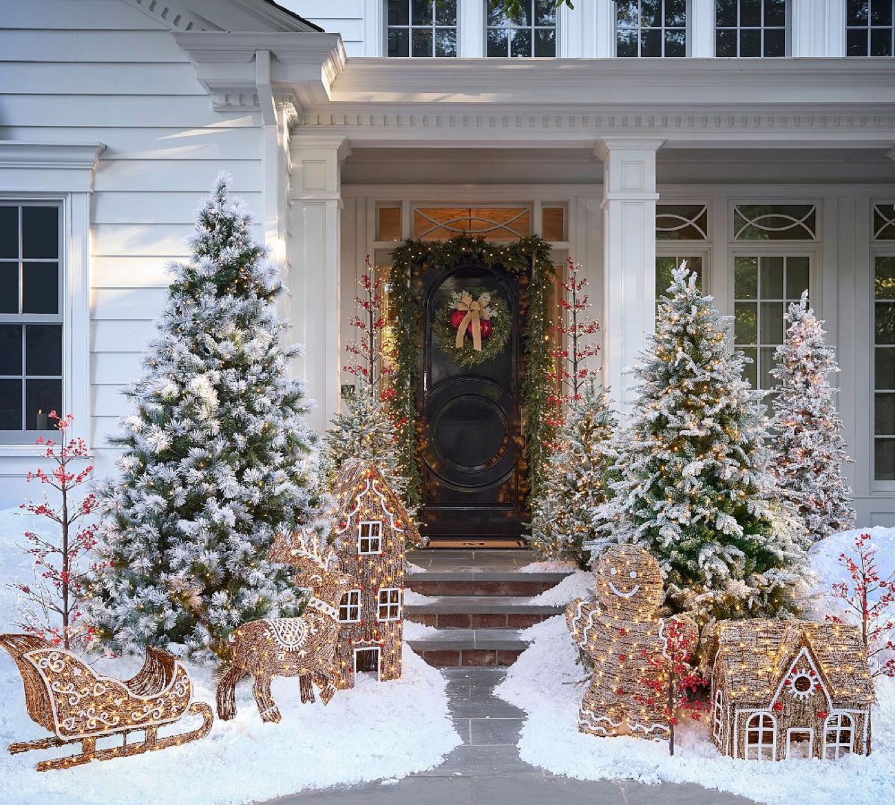 2026 Christmas Decor Trends: 2 Timeless Styles Taking Over