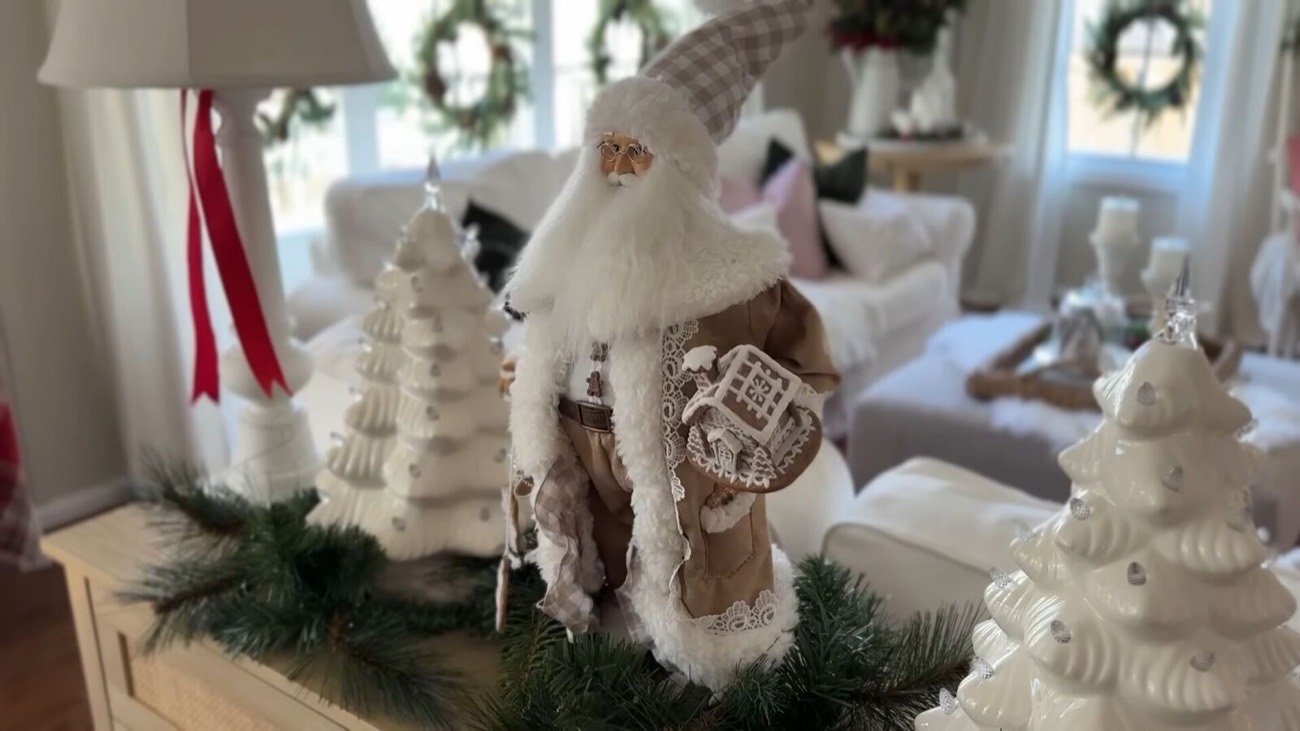 Christmas Kitchen Decor Ideas Full of Whimsy and Tradition