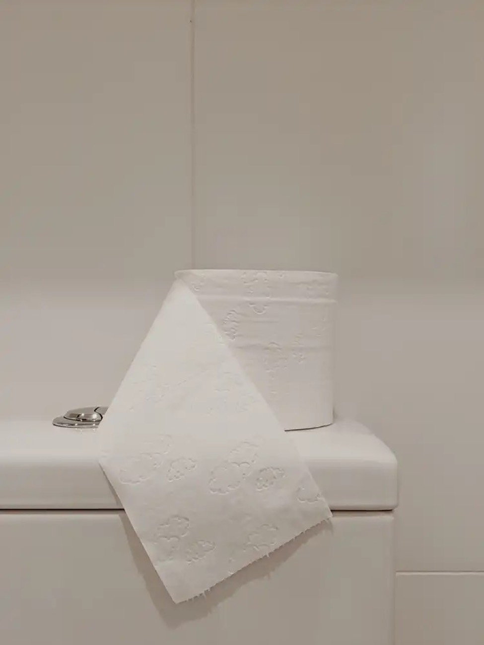 Fix These 7 Guest Bathroom Mistakes Before Visitors Arrive